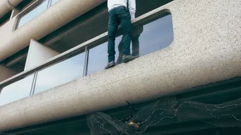 The Zombie Apocalypse in Apartment 14F 2019