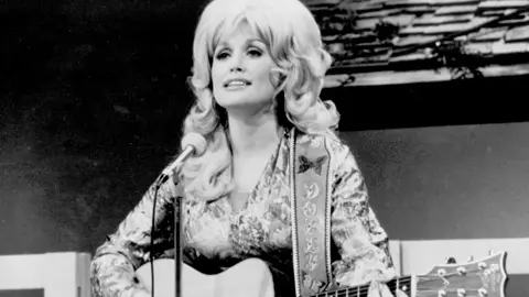 Dolly Parton- Bigger Hair, Bigger Heart 2024