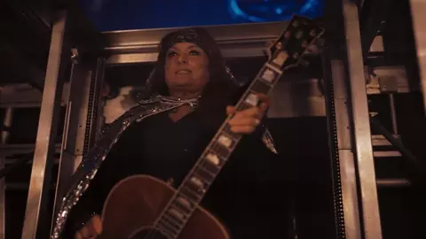 Wynonna Judd- Between Hell and Hallelujah 2023